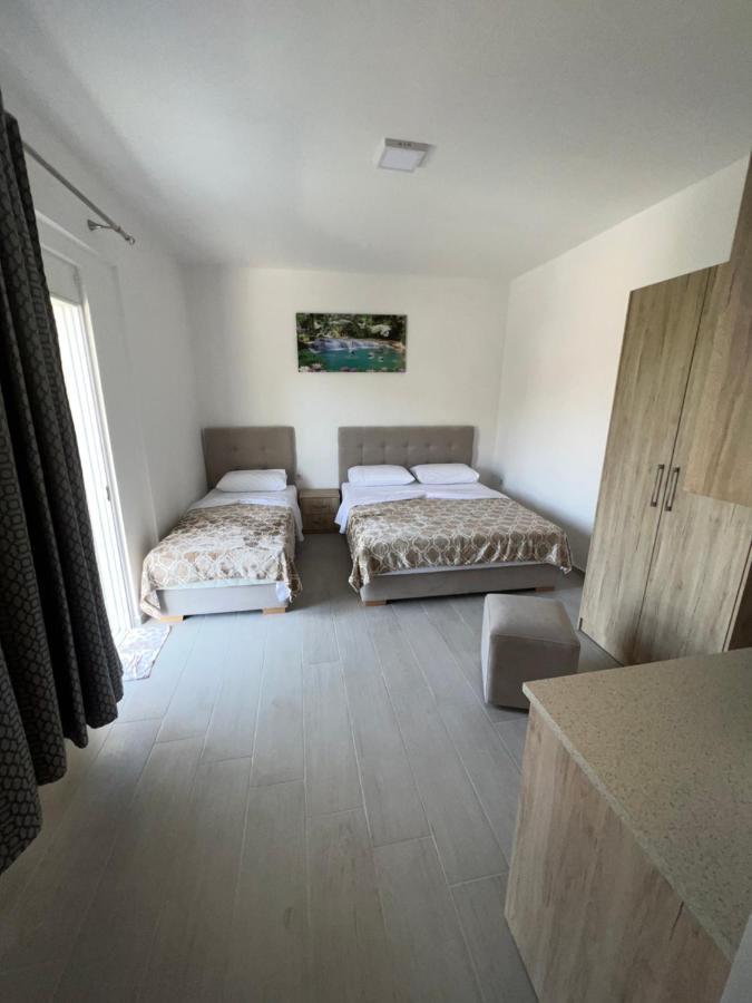 Adi's Apartament